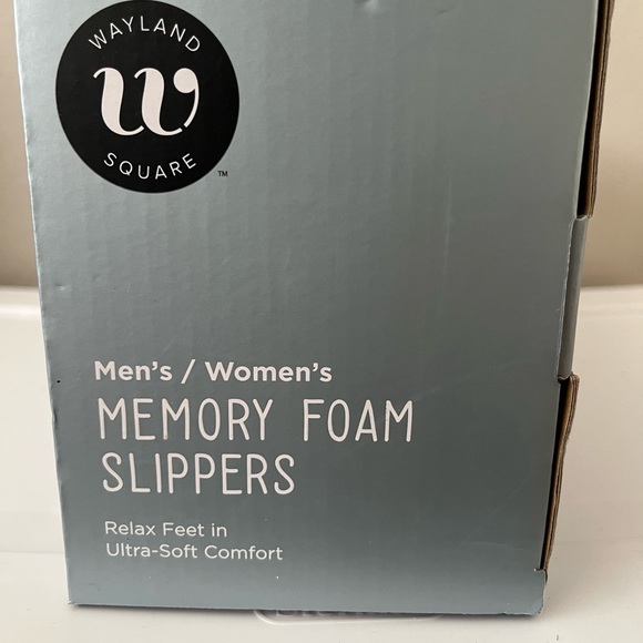 Wayland Memory Foam Slippers - Men’s / Women’s - Picture 10 of 12